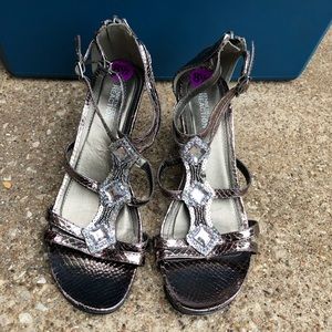 Kenneth Cole Wedges - Never worn 8.5